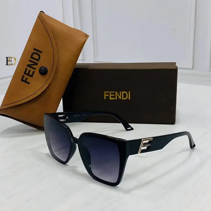 ⁦نظارات Lunette Fendi⁩ - الصورة ⁦3⁩