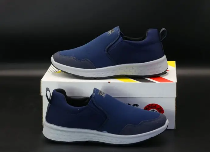 ⁦حذاء 3 Skechers⁩ - الصورة ⁦3⁩