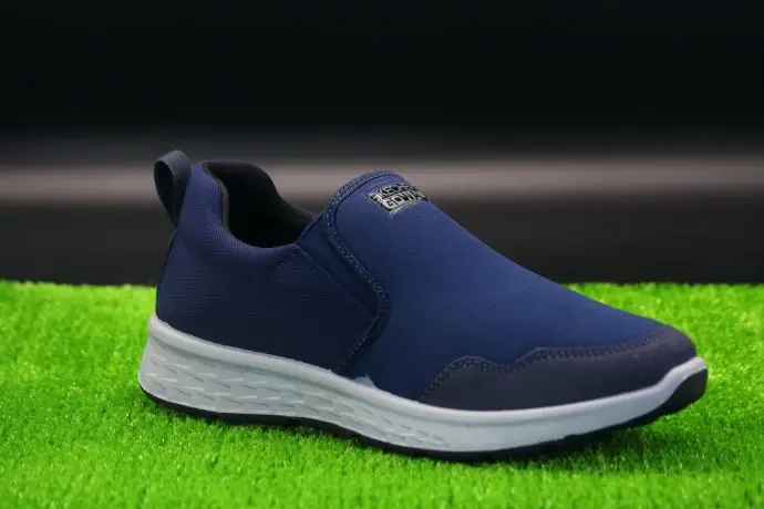 ⁦حذاء 3 Skechers⁩ - الصورة ⁦5⁩