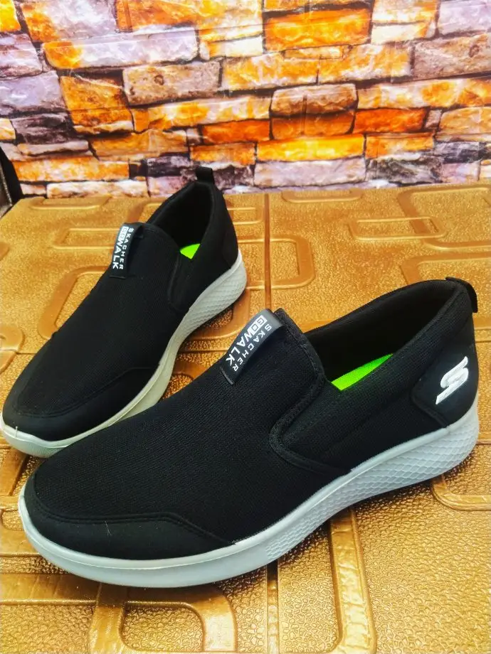 ⁦skechers حذاء مريح⁩ - الصورة ⁦4⁩
