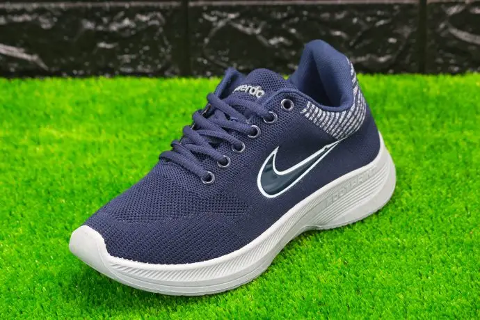 حذاء LOVERDO NIKE
