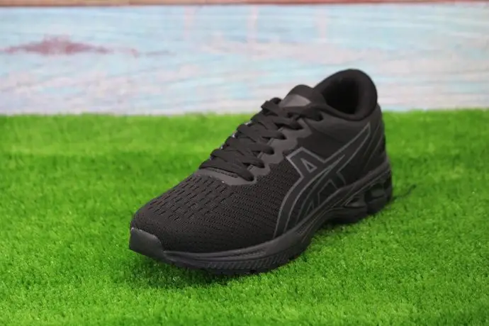 ⁦حذاء asics m12⁩ - الصورة ⁦4⁩