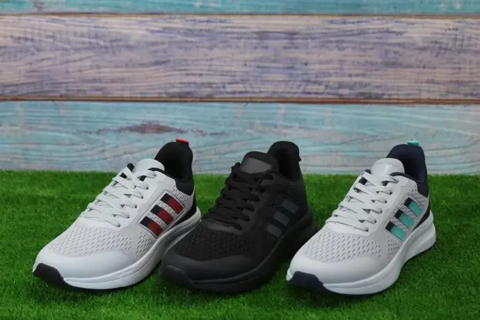 حذاء adidas m13