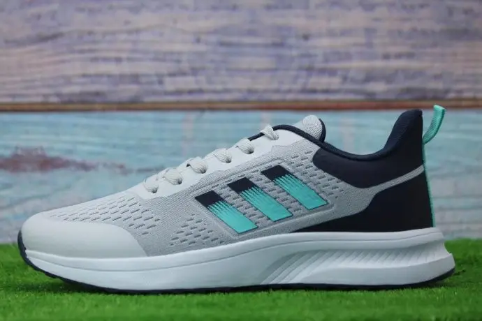 ⁦حذاء adidas m13⁩ - الصورة ⁦9⁩