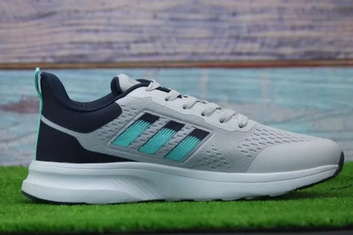 ⁦حذاء adidas m13⁩ - الصورة ⁦10⁩