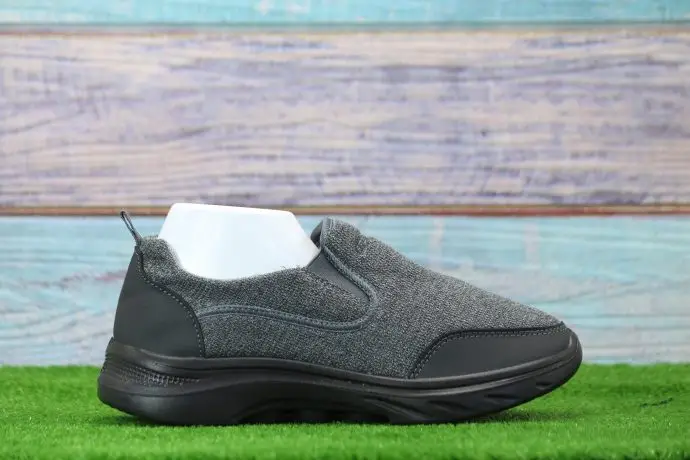 ⁦حذاء Skechers Sport M14⁩ - الصورة ⁦15⁩
