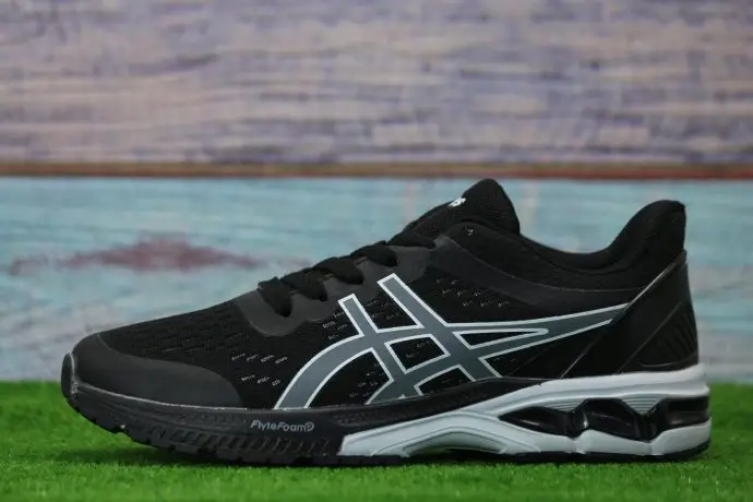 ⁦حذاء asics m15⁩ - الصورة ⁦6⁩